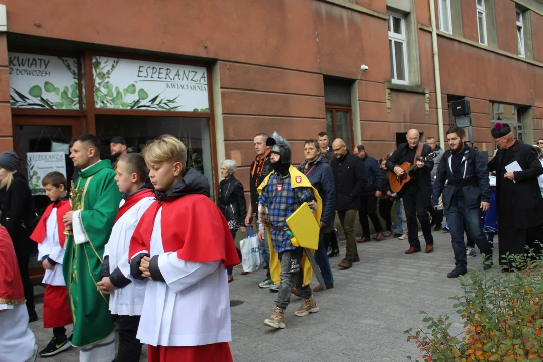 Marsz Wszystkich Świętych w parafii św. Marcina w Jarocinie