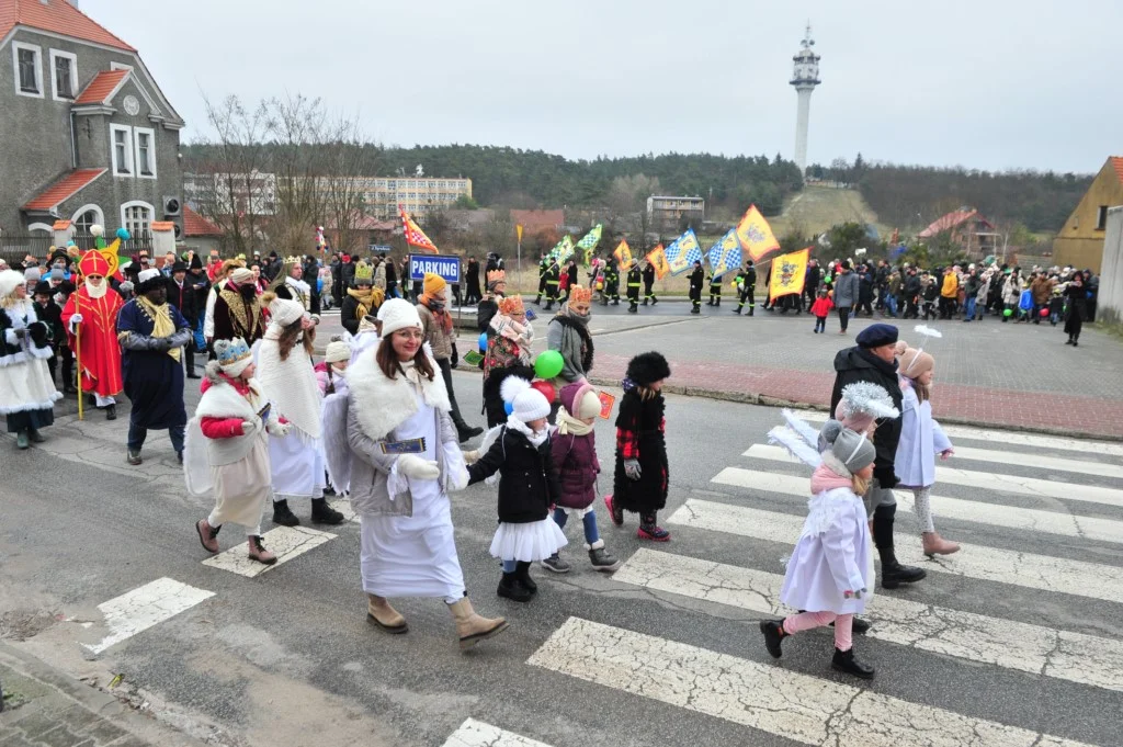 Orszak Trzech Króli w Żerkowie 2024 zdjęcia