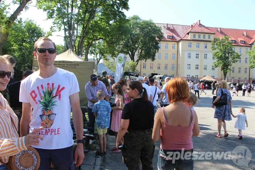 Piknik wojskowy w Pleszewie