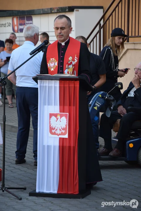 Przekazanie wozu strażackiego dla jednostki OSP w Pogorzeli