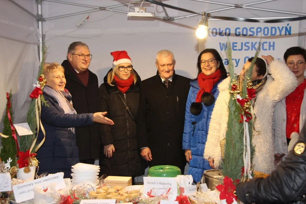 Jarmark bożonarodzeniowy i finał konkursu "Wilekopolskie smaki wigilijne w Choczu"