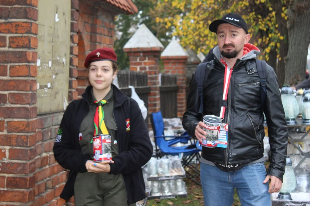 Zbiórka na cmentarzach w Jarocinie i Żerkowie