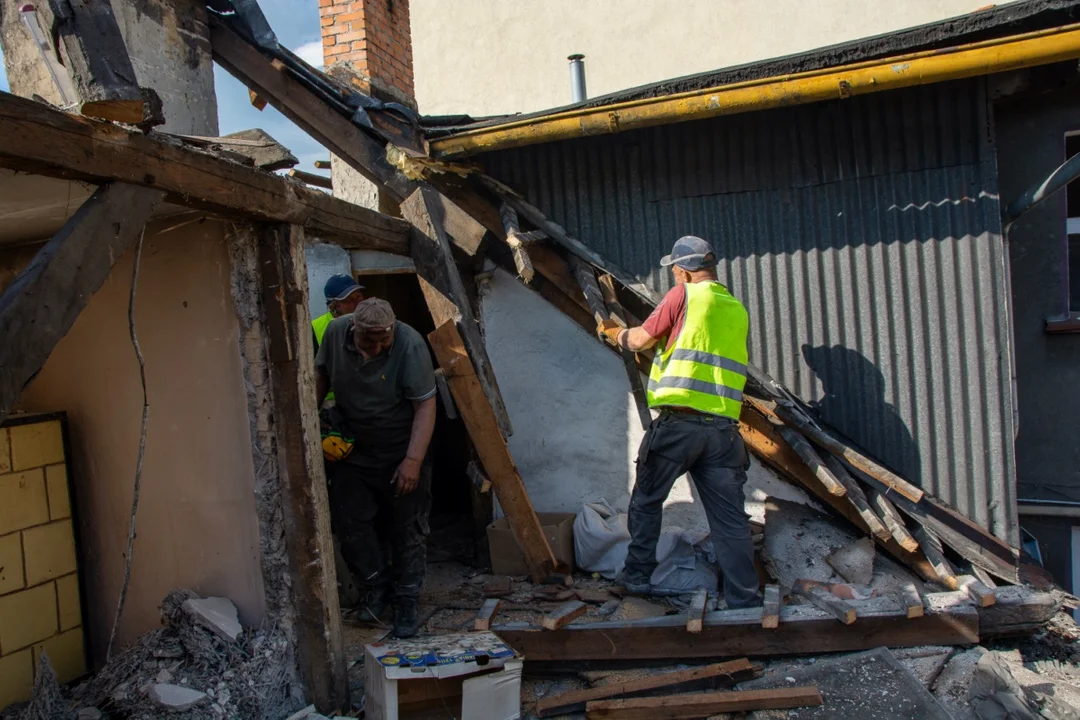 Rozbiórka domu przy ul. Kilińskiego w Jarocinie