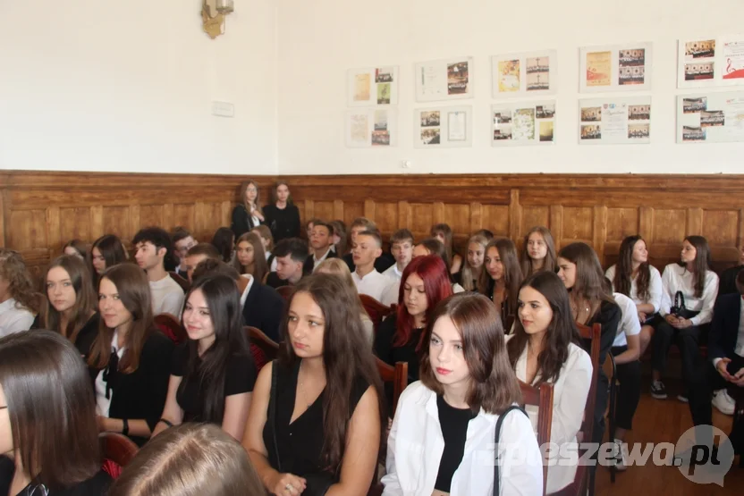 Rozpoczęcie roku szkolnego w I Liceum Ogólnokształcącym w Pleszewie