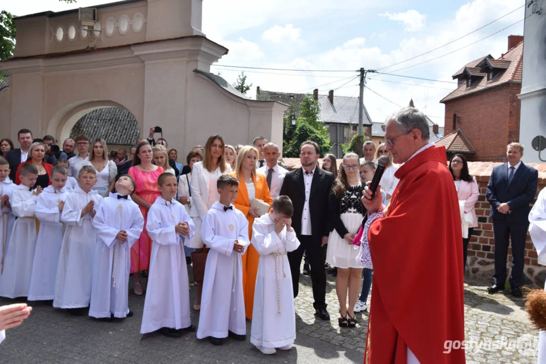 Uroczystość Pierwszej Komunii Świętej w parafii farnej w Gostyniu