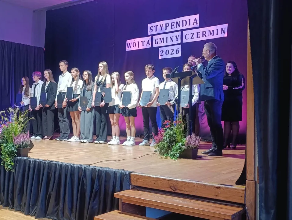 Uroczystość wręczenia stypendiów wójta gminy Czermin