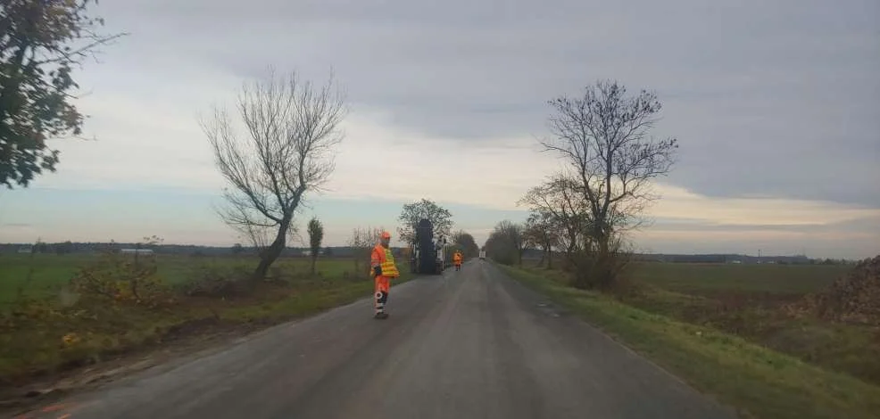 Budowa ścieżki rowerowej nad zalew w Roszkowie