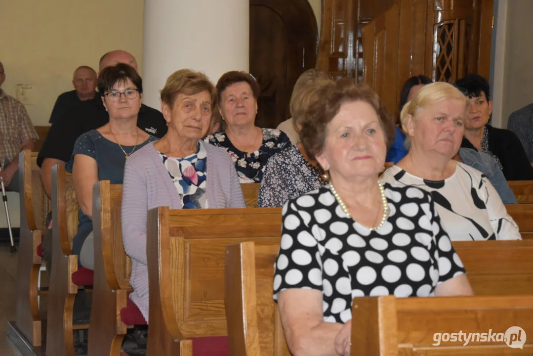 Pożegnanie proboszcza ks. Artura Michalaka w parafii pw. Świętej Trójcy w Zimnowodzie