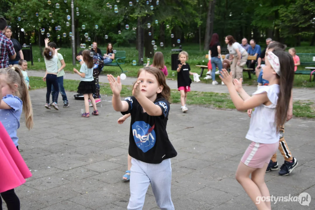 Radosne obchody Święta Narodowego Konstytucji 3 Maja w Pogorzeli