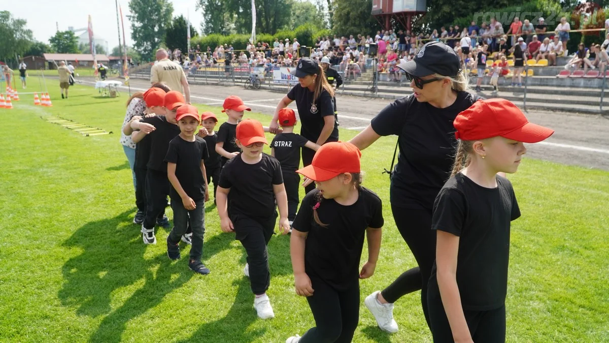 Dziecięce Drużyny Pożarnicze na zawodach w Miejskiej Górce