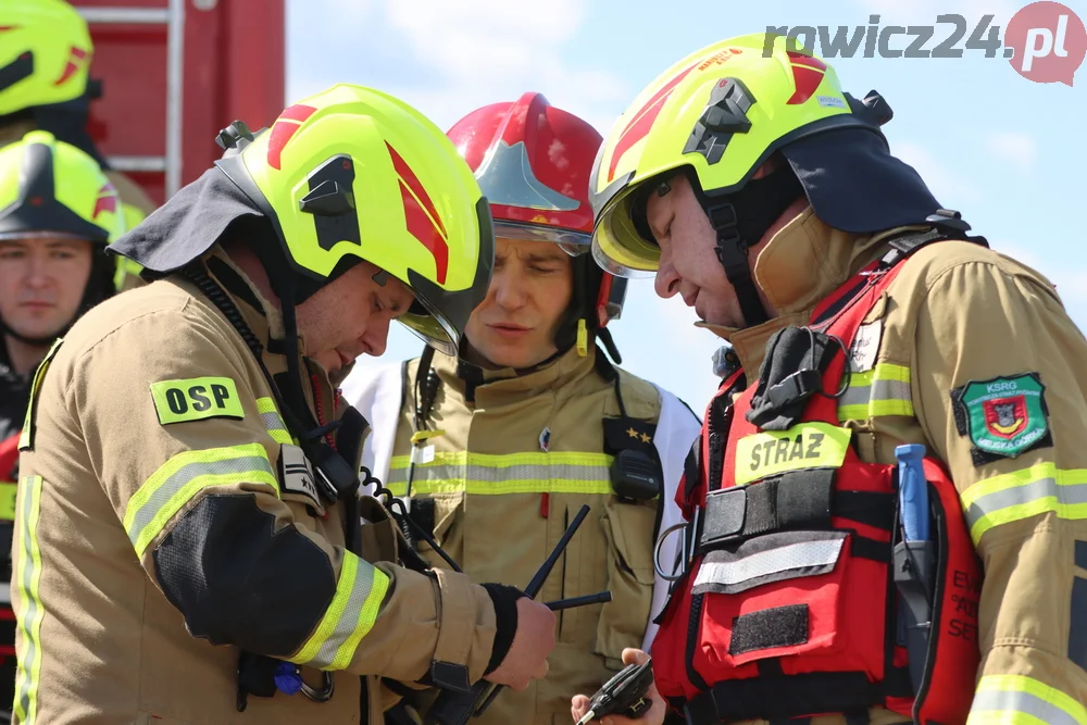 Pożar w lesie pomiędzy Zieloną Wsią a Dębnem Polskim