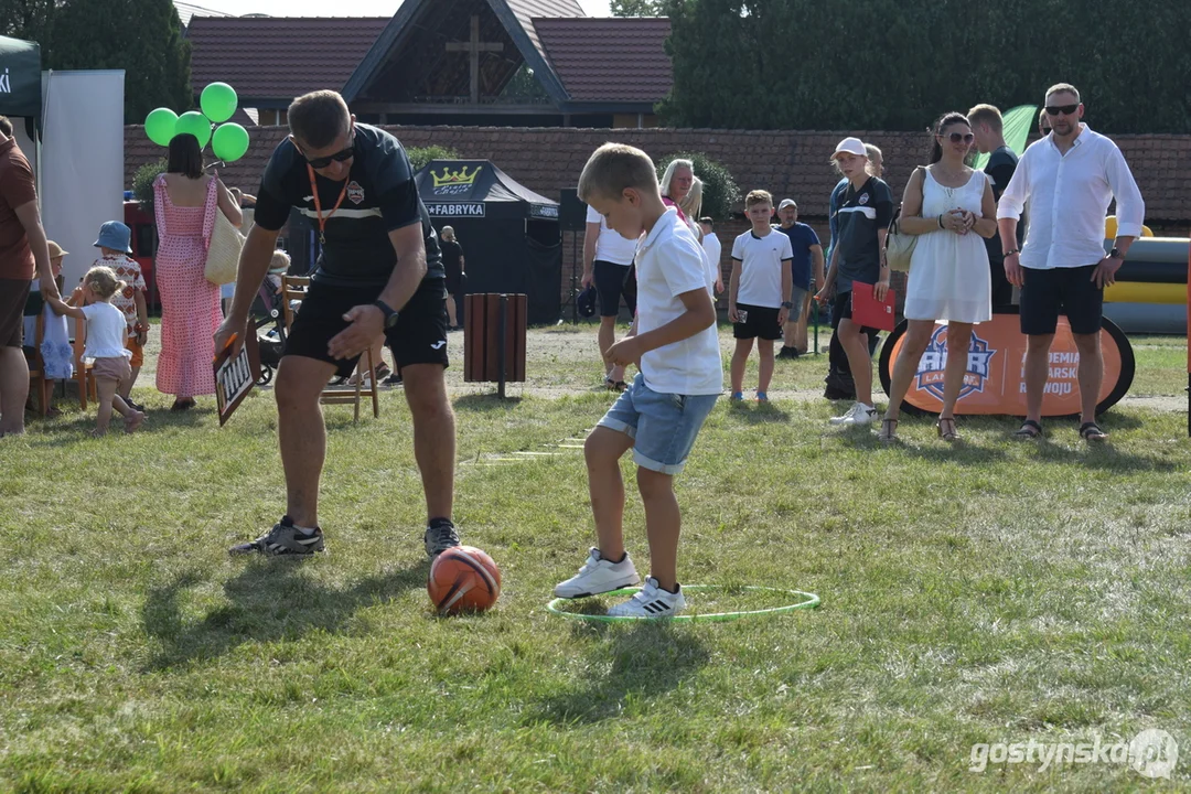Festyn w ogrodach klasztornych podczas dożynek powiatowych na Świętej Górze 2025