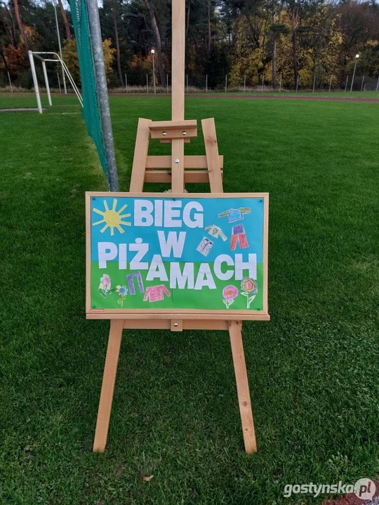 Bieg Pidżamy w Piaskach