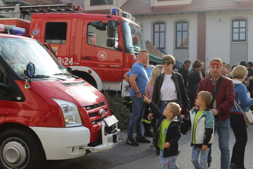 Festyn mundurowy dla Macieja Kaliszaka, prezesa OSP w Jarocinie