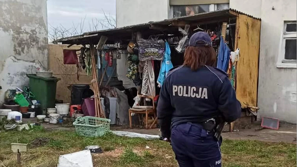 Policja i WGPR Siron w Gostyniu kontrolowali miejsca pobytu osób nieporadnych życiowo i bezdomnych w powiecie gostyńskim