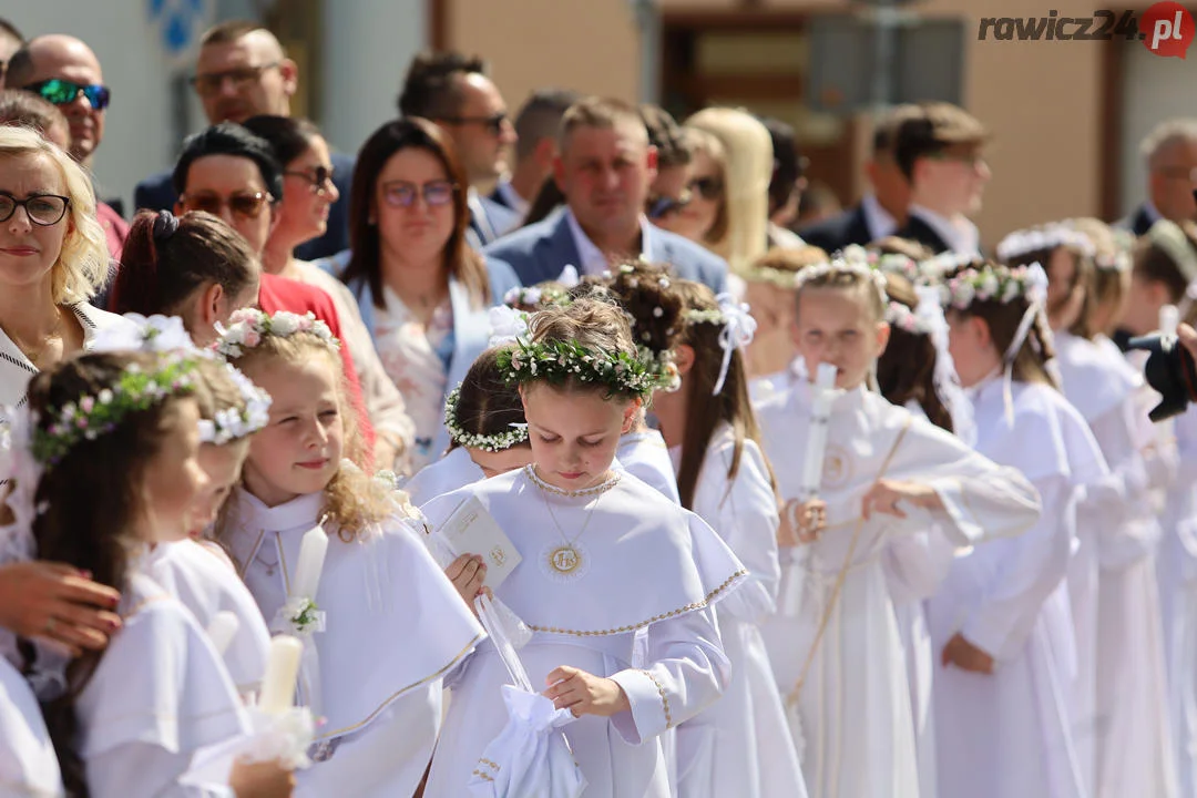 Pierwsza Komunia Święta w "białym" kościele