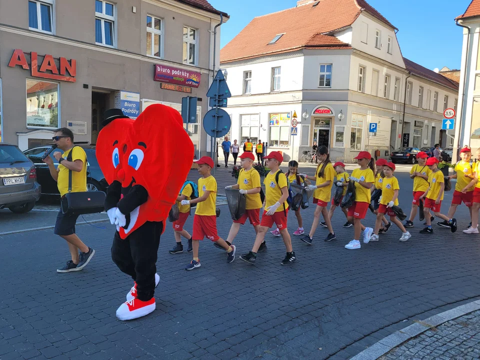 Niezwykły spacer ulicami Pleszewa [ZDJĘCIA]