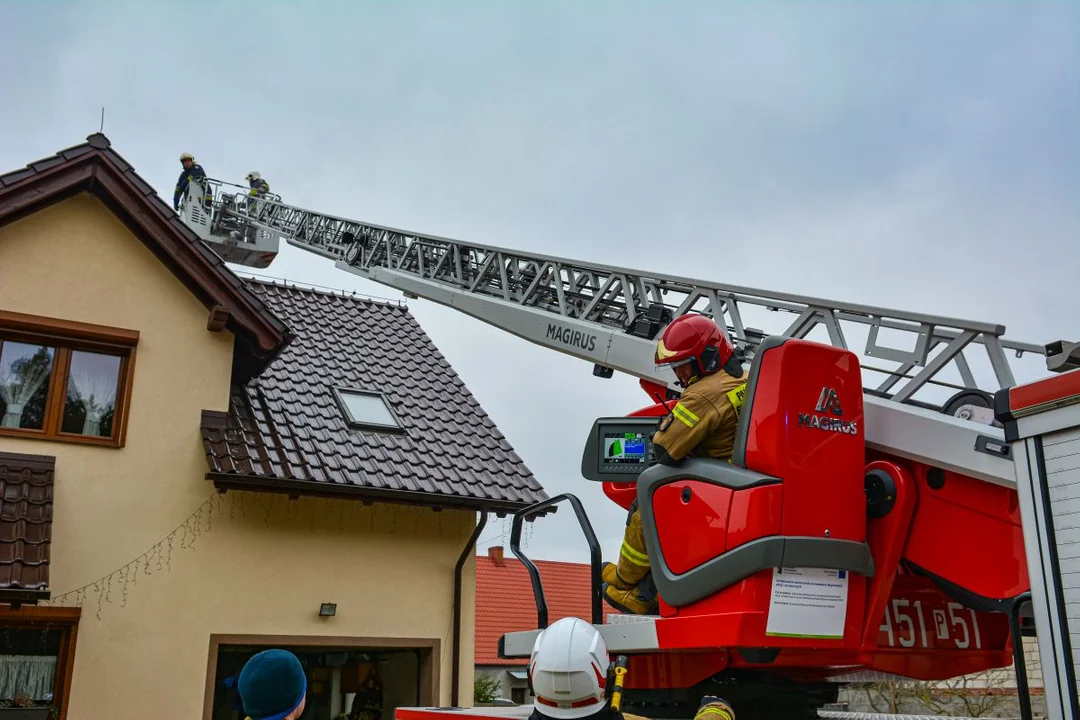 Strażacy gasili kolejny pożar sadzy w kominie - Zdjęcie główne