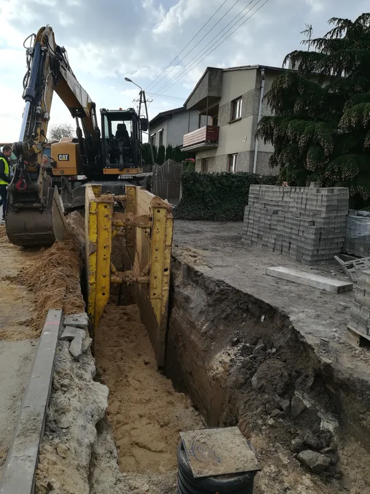 Budowa kanalizacji sanitarnej w miejscowości Karminek i Trzebowa