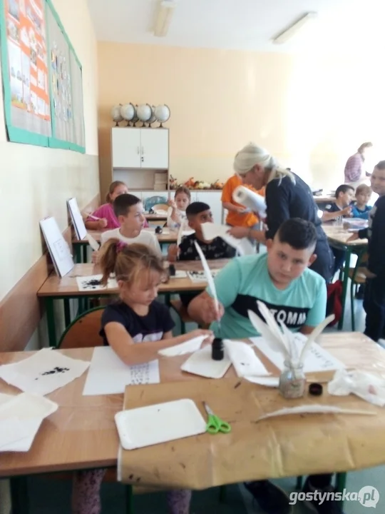 Warsztaty czerpania papieru w Pępowie 30.09.22