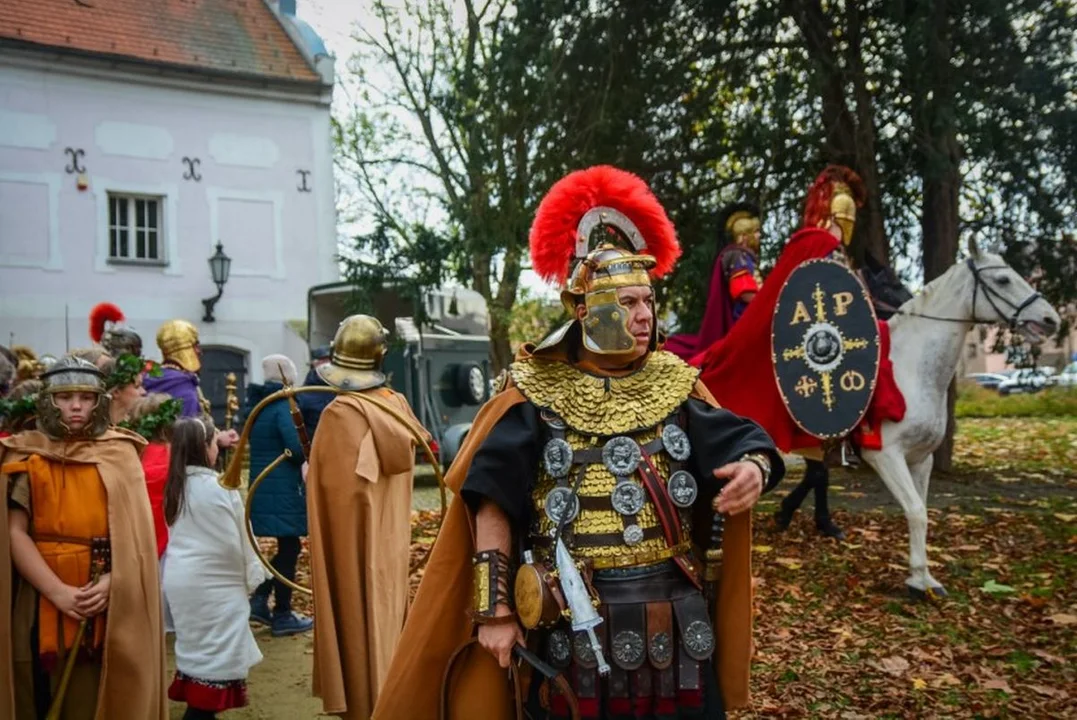 11 listopada w Jarocinie. Inscenizacja legendy o św. Marcinie