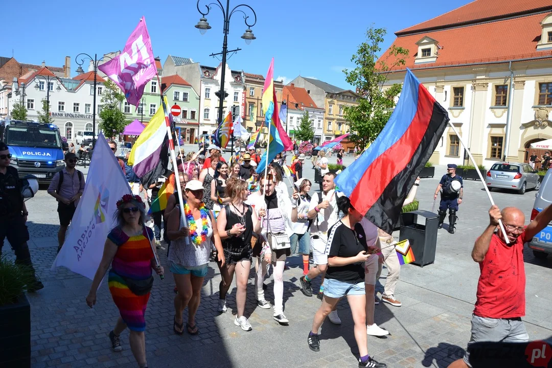 Marsz Równości i kontrmanifestacje w Rawiczu