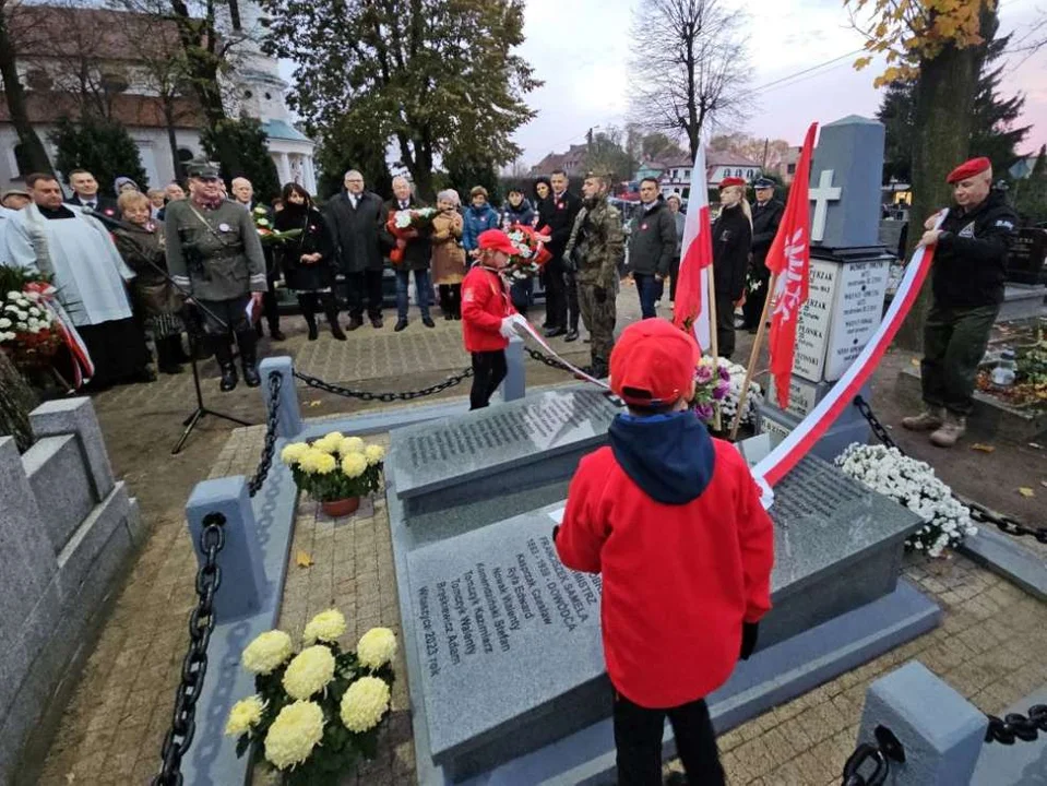 Odsłonięcie pamiątkowych tablic w Witaszycach