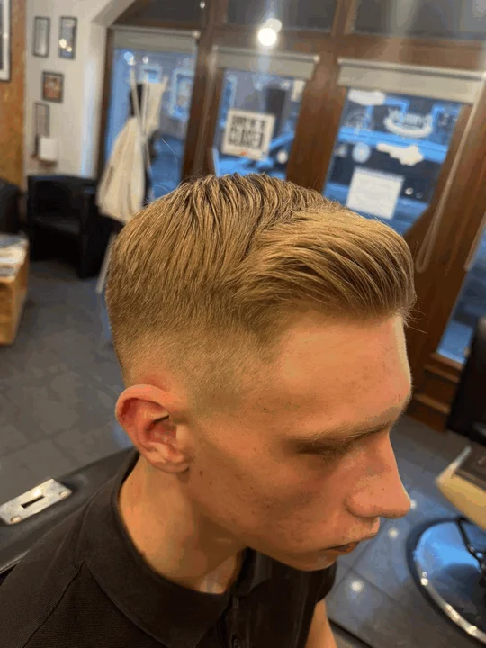 SZTOS BARBER SHOP