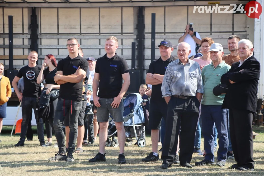 Charytatywny piknik sportowy w Szkaradowie