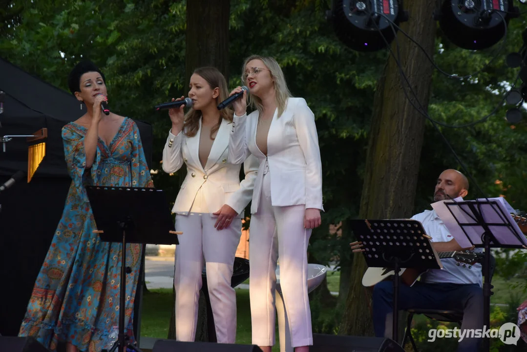 Fontanna pełna muzyki - jubileuszowy koncert zespołu Trio w Borku Wlkp.