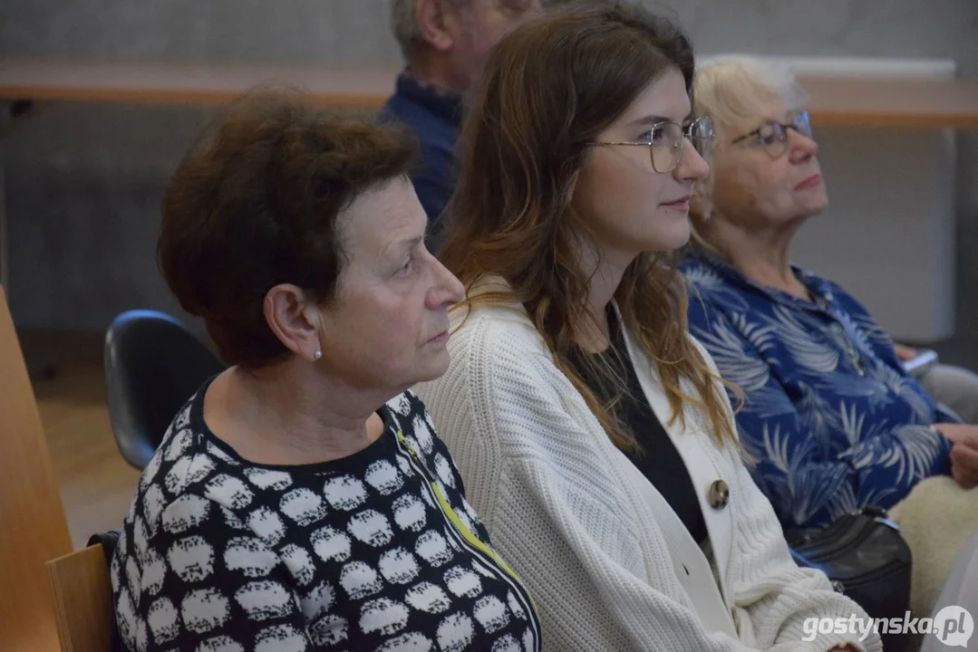 Spotkania z podróżnikami w KROB_KULT. Ewa Wilczyńska-Saj opowiadała o Wyspie Wielkanocnej