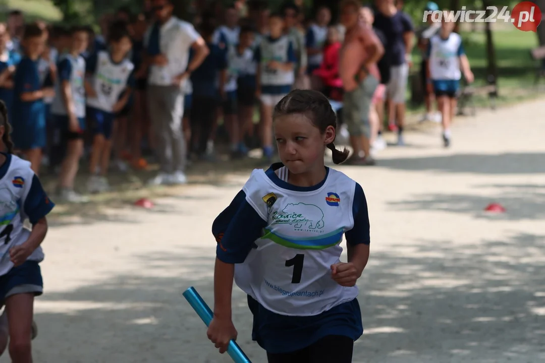 Sztafety szkolne w ramach 24h Rawickiego Festiwalu Sportu