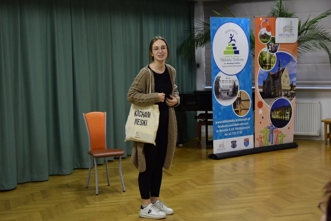 Krotoszyn. Dzień Kobiet w bibliotece