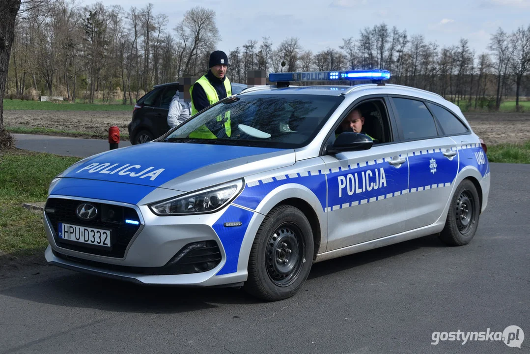 Zderzenie dwóch samochodów w Skoraszewicach (gm. Pępowo)