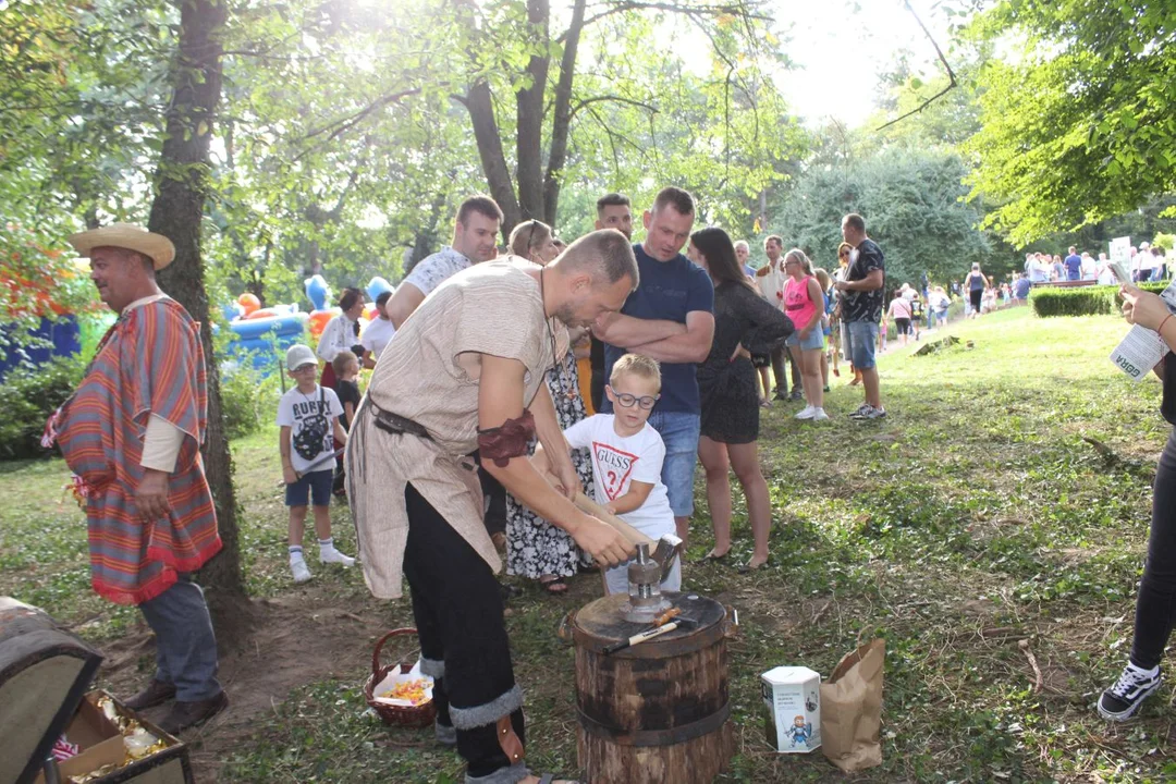 Piknik historyczny z okazji 700-lecia Góry