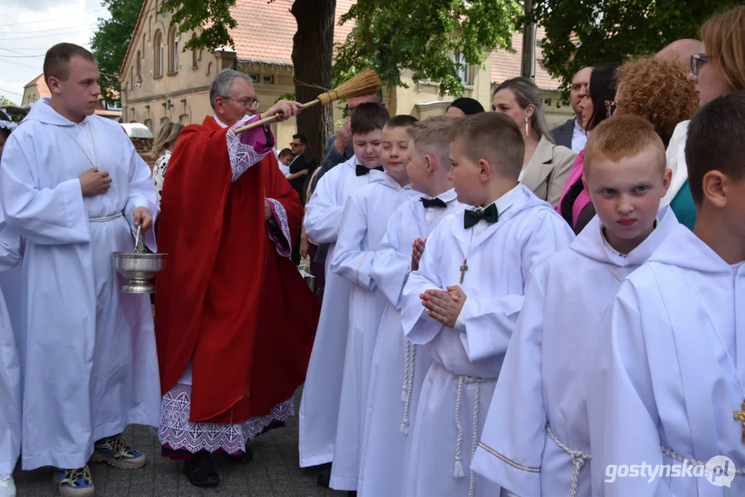 Uroczystość Pierwszej Komunii Świętej w parafii farnej w Gostyniu