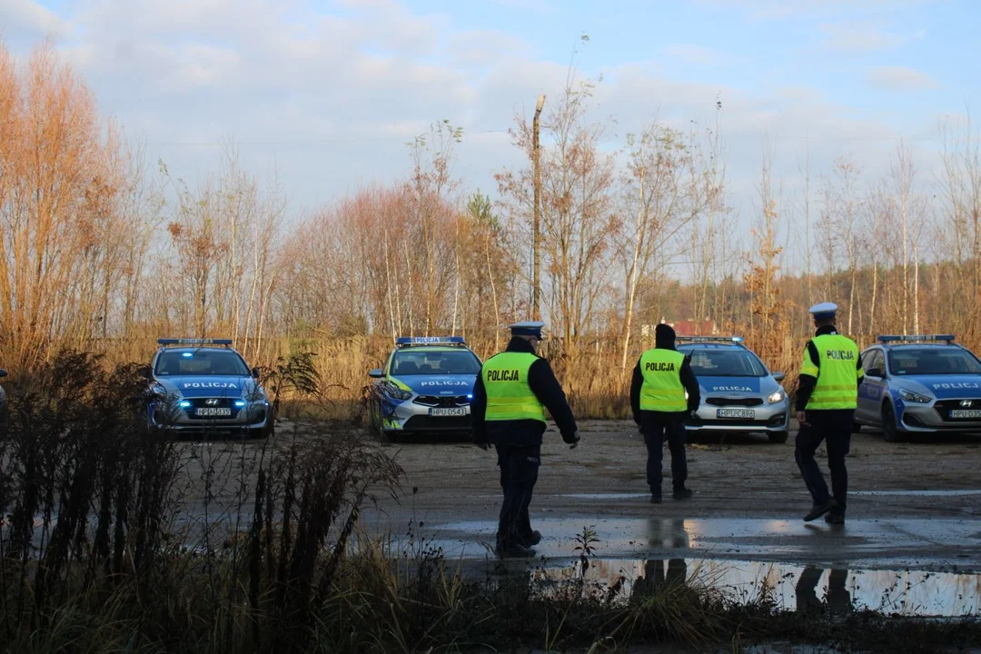 Policjanci działania prowadzili w Brzostowie