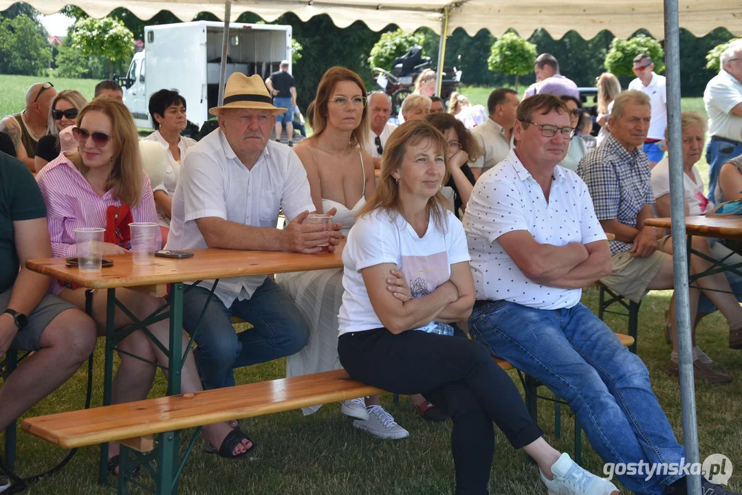 Zawody konne w powożeniu zaprzęgami  w Pępowie