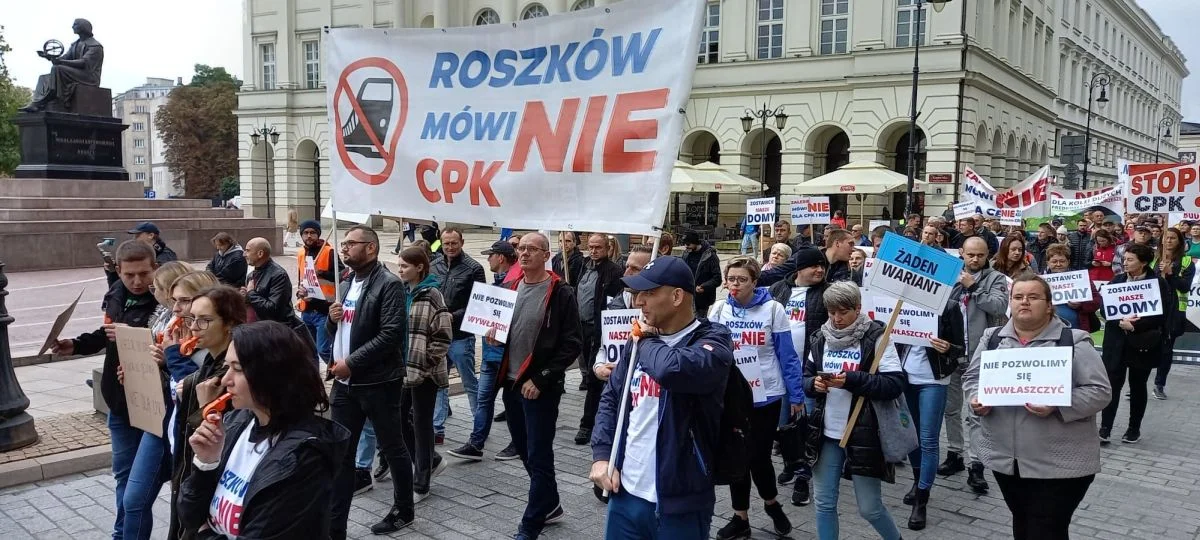 Mieszkańcy Ziemi Jarocińskiej protestują przeciwko CPK w Warszawie