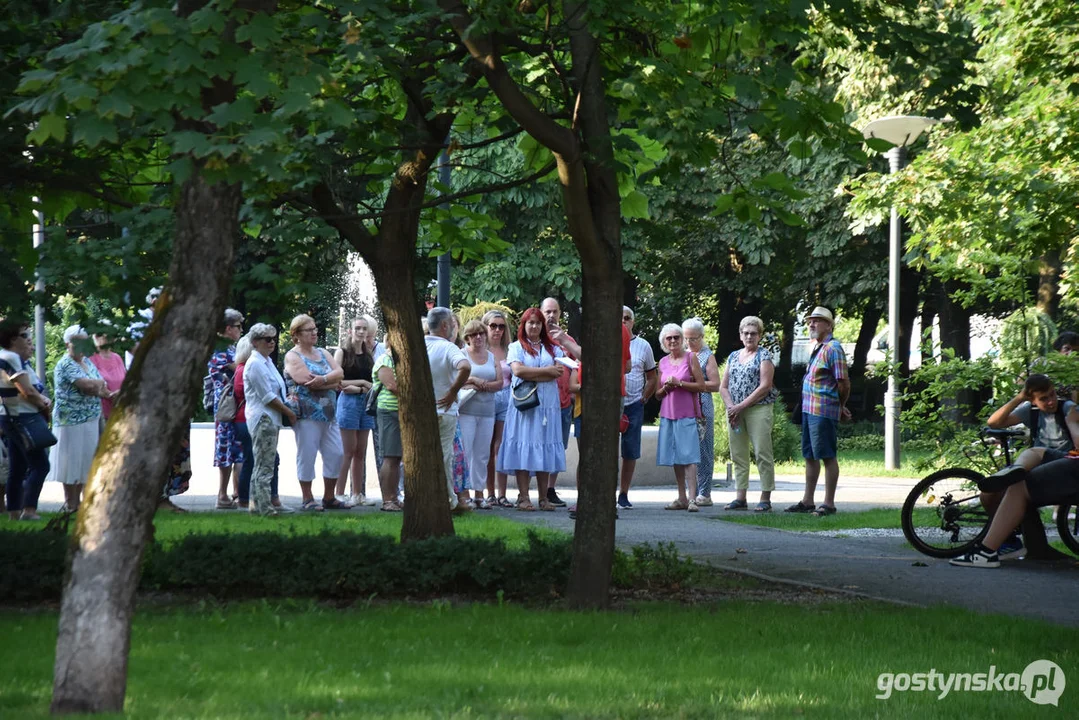 Wakacyjny spacer po Gostyniu - planty