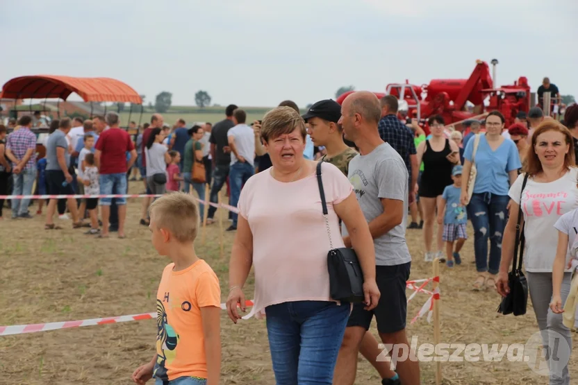 Zlot starych ciągników  wKucharach