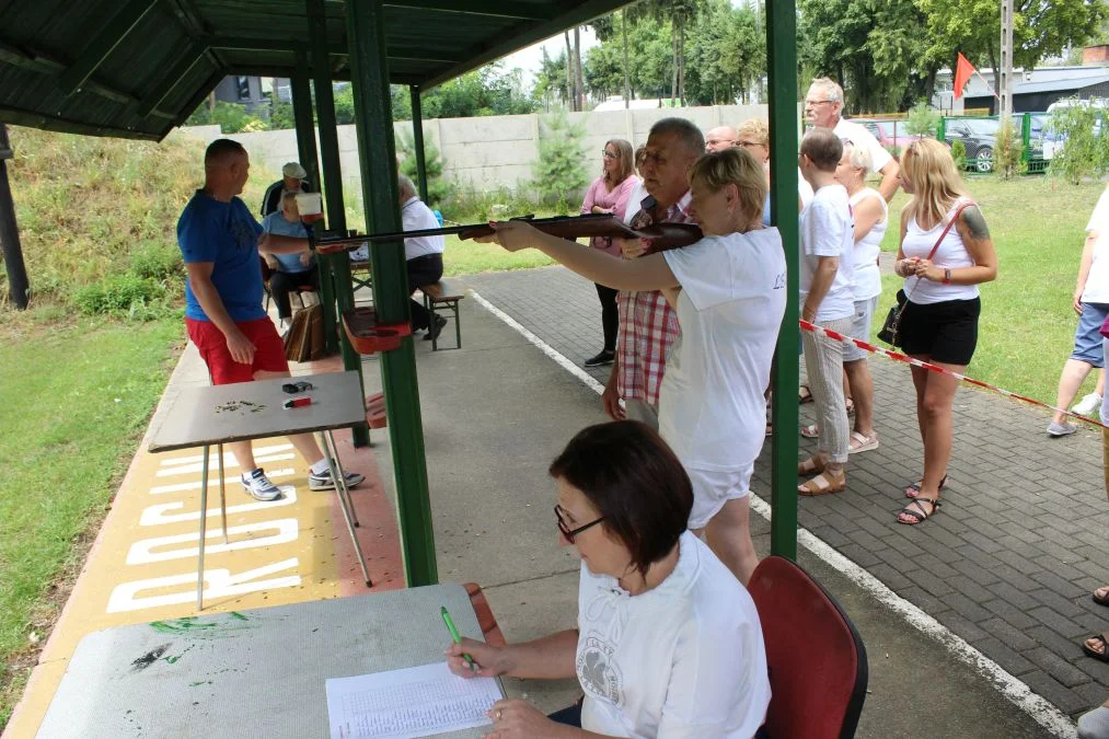 VII Turniej "Ustrzelić raka" Klubu "Amazonka"  w Jarocinie