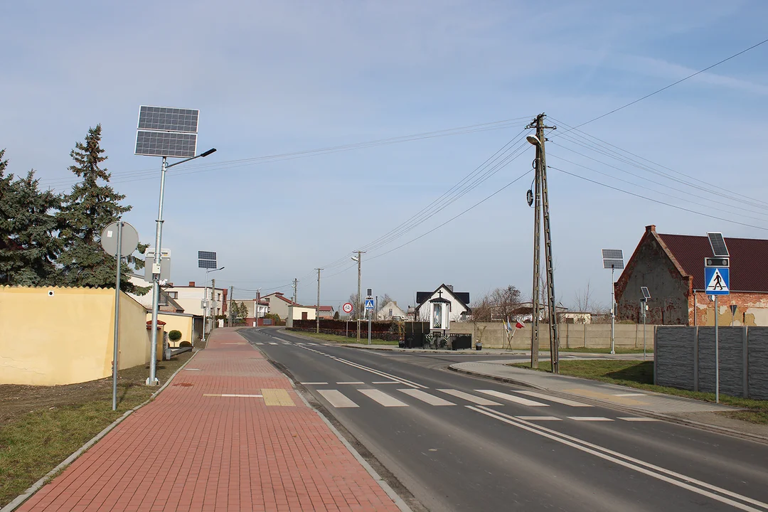 Przebudowana droga powiatowa w Niemarzynie
