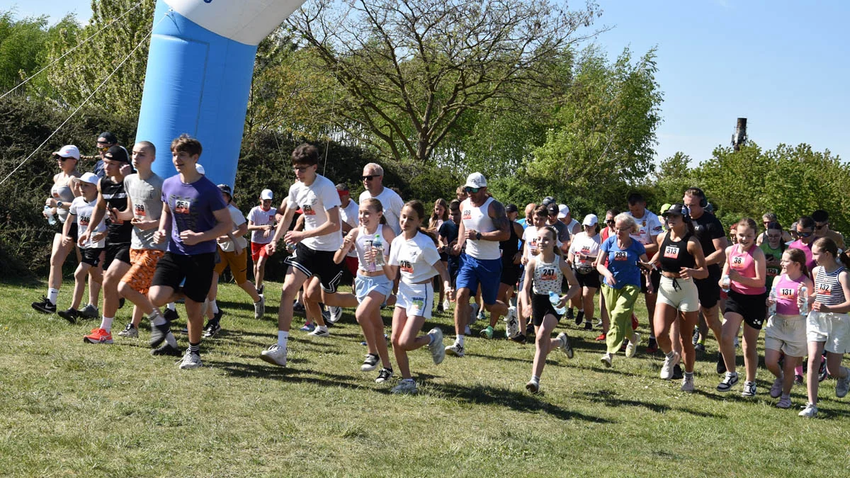 Festyn sportowy z okazji Święta 3 Maja na osiedlu w Gostyniu