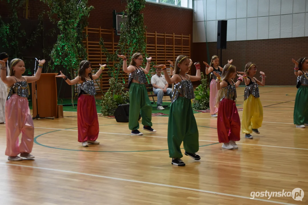 20-lecie chóru szkolnego "Zaczarowana Melodia", przy SP nr 5 w Gostyniu