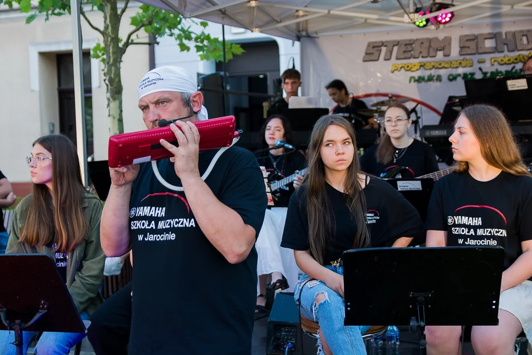 Letnie brzmienia Jarocina inauguracja. Uczniowie Szkoły Muzycznej Yamaha w Jarocinie