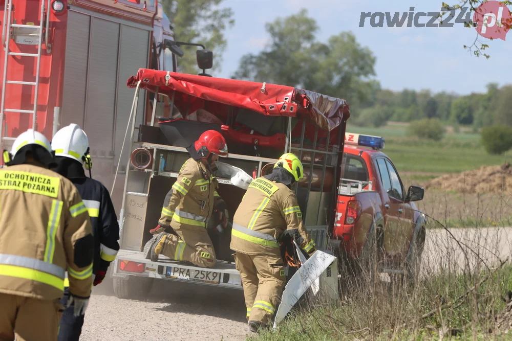 Pożar w lesie pomiędzy Zieloną Wsią a Dębnem Polskim