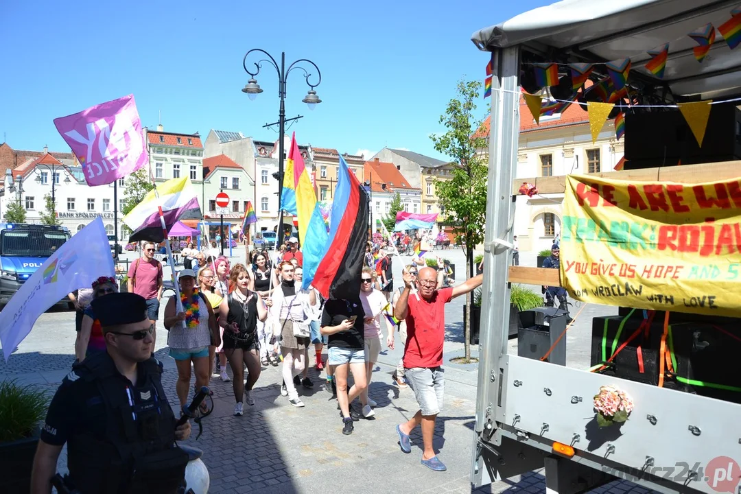 Marsz Równości i kontrmanifestacje w Rawiczu