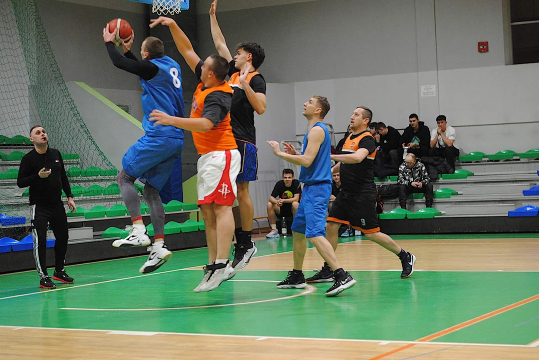 Pleszewska Liga Koszykówki 3x3 osiągnęła półmetek - Zdjęcie główne