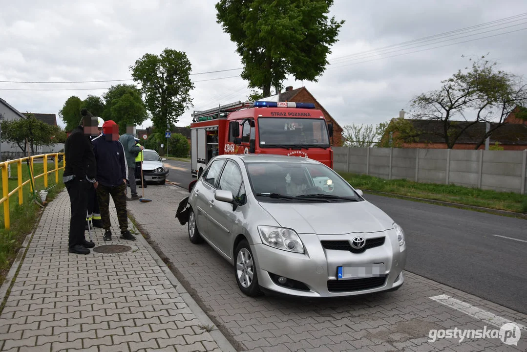 Zderzenie dwóch samochodów w Siedlcu (gm. Pępowo)